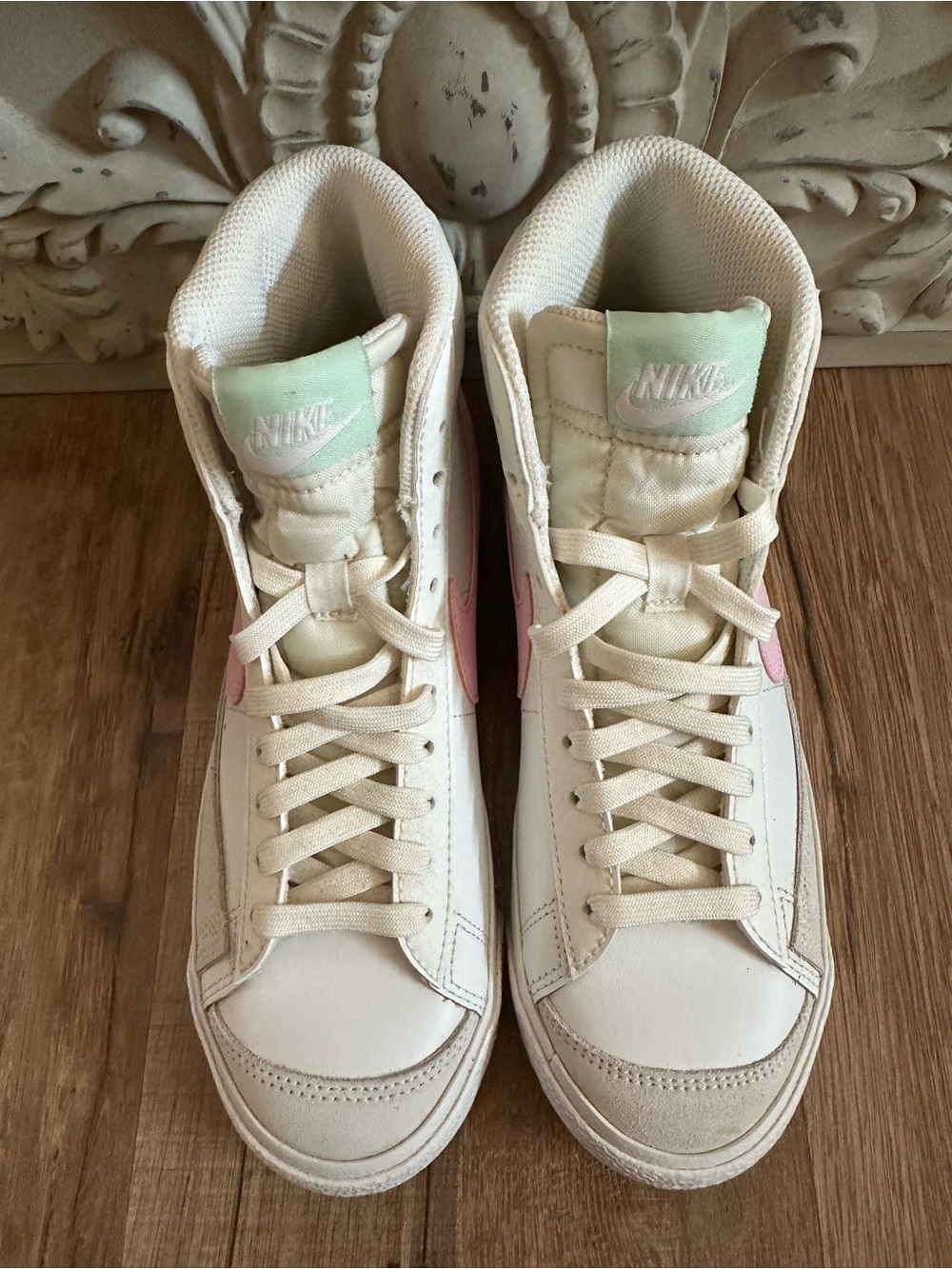 Nike Cream High-Top Sneakers with Pink & Mint Accents 5.5 big kids